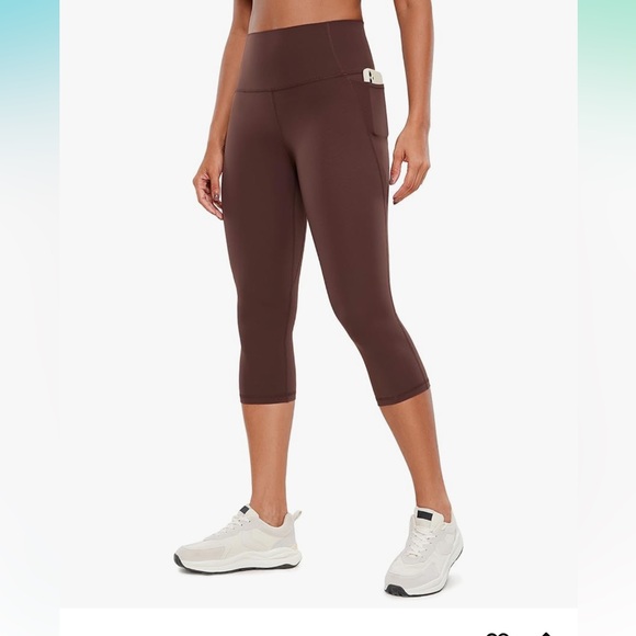 CRZ YOGA size Small Taupe Butterluxe Workout Capri Leggings with Pockets NEW - Picture 1 of 5